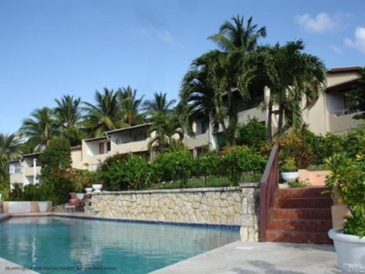 Attractive 2-Bed Apartment Stunning Sea View Dickenson Bay Exteriör bild